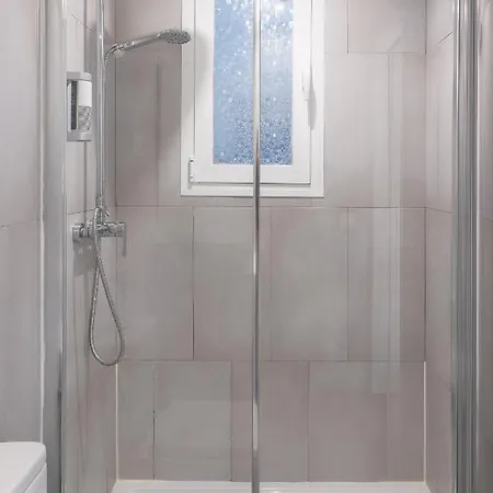 Vibe By Olala Homes דירה