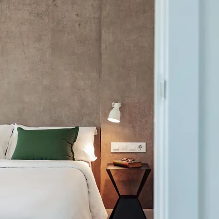 Vibe By Olala Homes דירה הוספיטלט דה יוברגאט