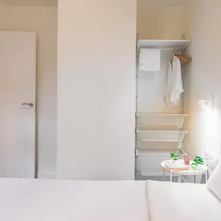 Vibe By Olala Homes הוספיטלט דה יוברגאט